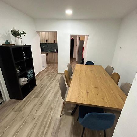 Apartamento Recien Reformado Con 5 Habitaciones Y 3 Banos Madrid Kültér fotó
