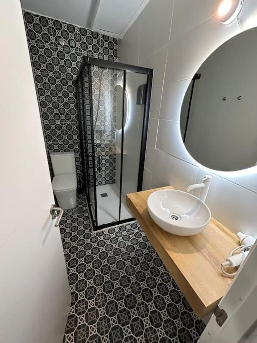 Apartamento Recien Reformado Con 5 Habitaciones Y 3 Banos Madrid Kültér fotó