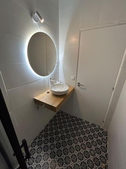 Apartamento Recien Reformado Con 5 Habitaciones Y 3 Banos Madrid Kültér fotó